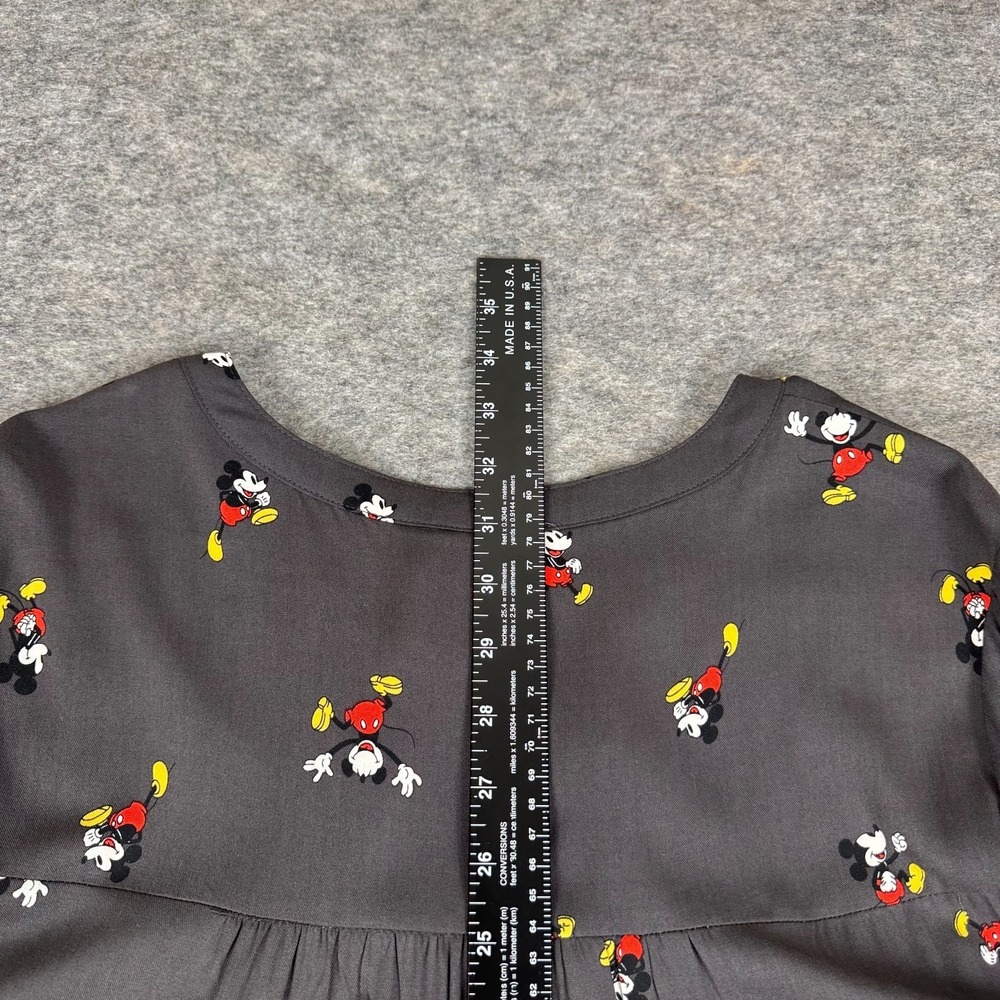 TORRID x Disney 4D Mickey Mouse AOP Zip Front Tunic Blouse Gray Womens 2X - Picture 11 of 12